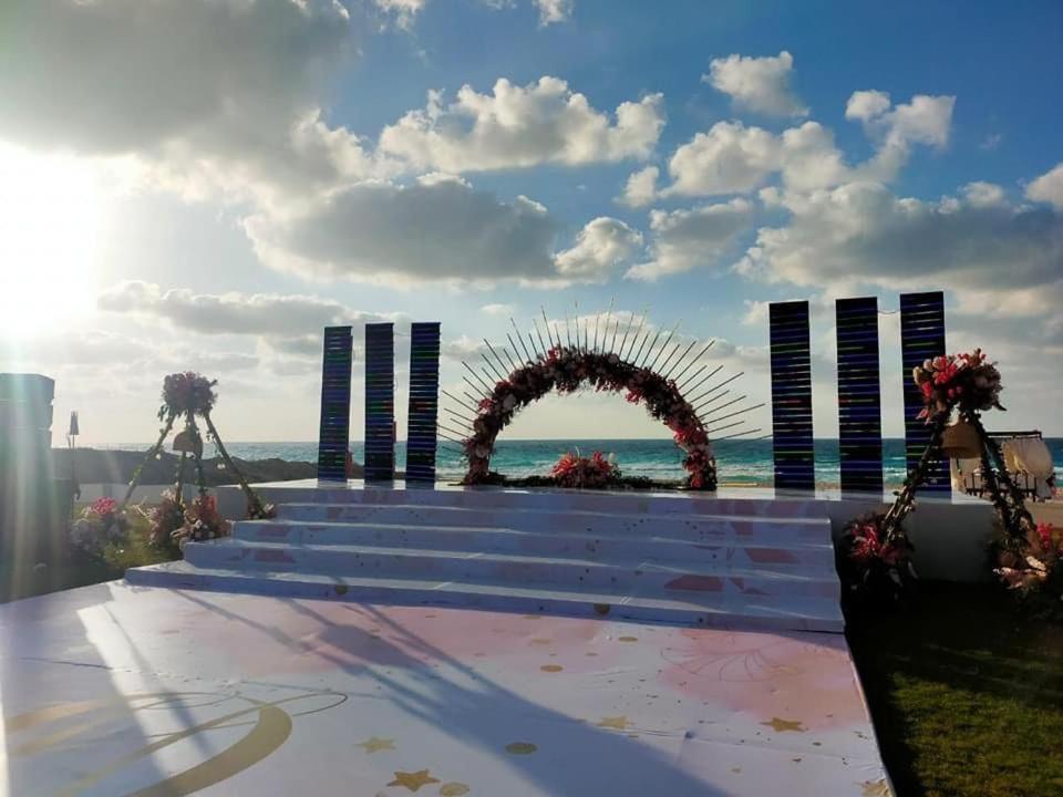 Borg El Arab Beach Resort Eksteriør billede The stage of the 2011 edition of the festival