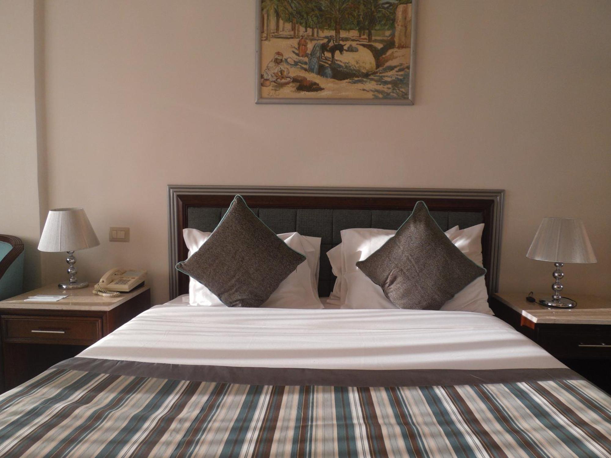 Borg El Arab Beach Resort Eksteriør billede A bedroom at the hotel